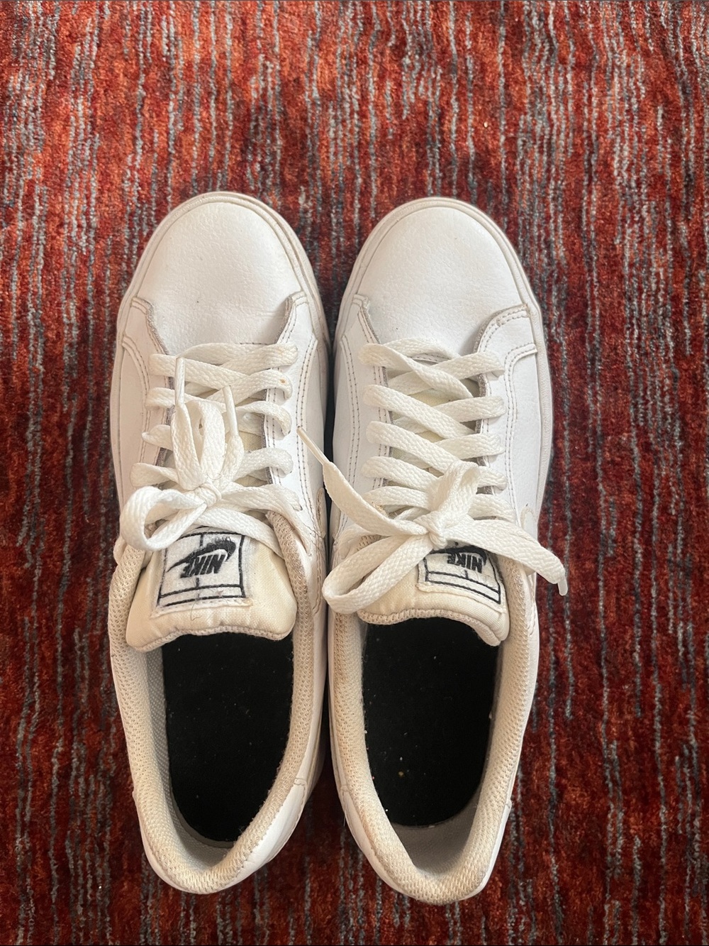 Nike Off-White Low-Top Sneakers with Black Insole